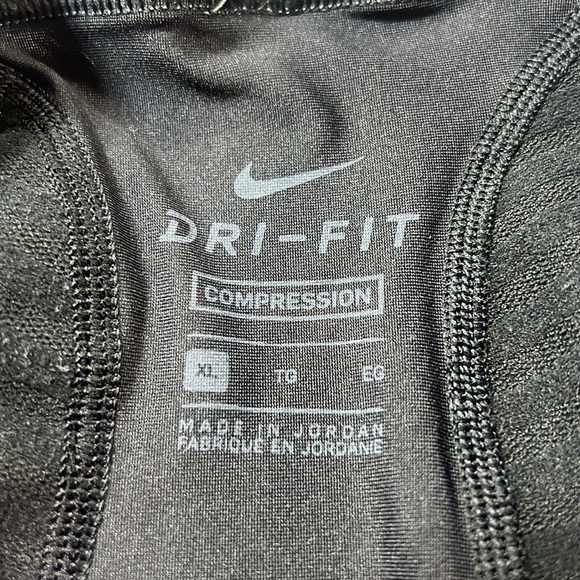 Men’s Nike Pro XL - Picture 2 of 10